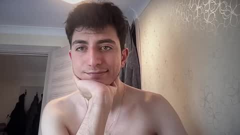 LunaPica online show from 02/05/25, 10:41