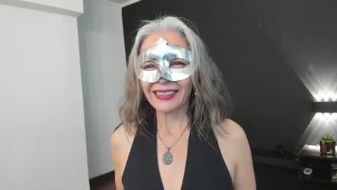 Snapshot of lunamisteriosa_ chatting on 09/26/25, 11:25 lunamisteriosa_ online show from 09/26/25, 11:25