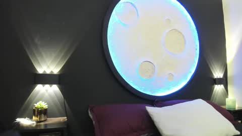 lunamisteriosa_ online show from 11/04/25, 11:31