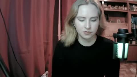 lunamystique_ online show from 02/03/26, 08:14