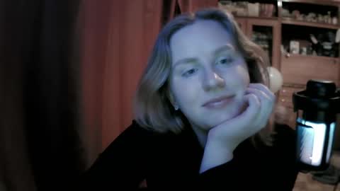 lunamystique_ online show from 04/09/26, 07:08