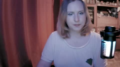 lunamystique_ online show from 04/28/26, 02:55