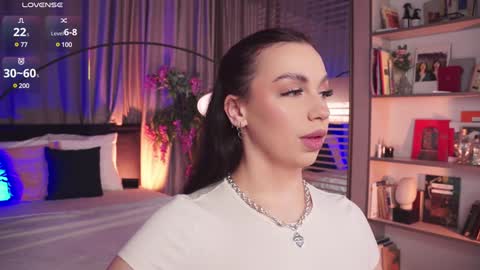 Luna  next streams Mon Fri Sat Sun 8pm-5am gmt0 online show from 02/03/25, 08:46