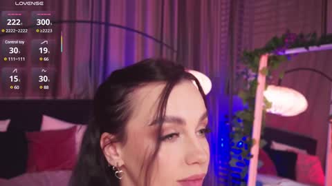 Luna  next streams Mon Fri Sat Sun 8pm-5am gmt0 online show from 02/08/25, 12:38