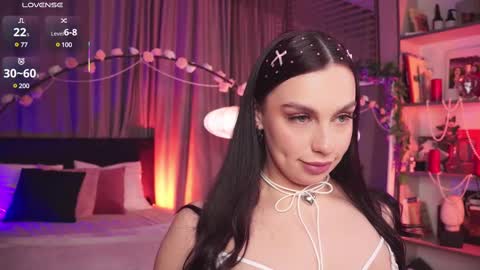 Luna  next streams Mon Fri Sat Sun 8pm-5am gmt0 online show from 02/12/25, 02:45