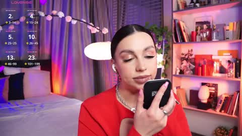 Luna  next streams Mon Fri Sat Sun 8pm-5am gmt0 online show from 03/09/25, 08:31