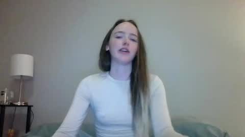 Snapshot of lunapixie2020 chatting on 09/22/25, 12:34 lunapixie2020 online show from 09/22/25, 12:34