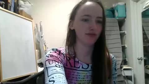 lunapixie2020 online show from 04/24/26, 04:04