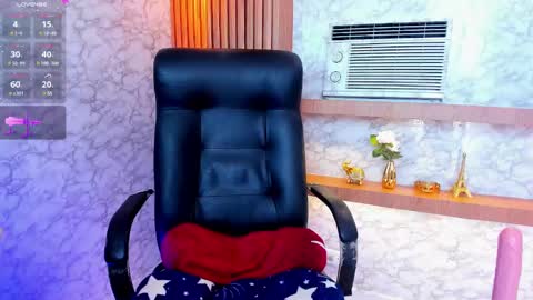 Luna online show from 01/15/25, 03:39