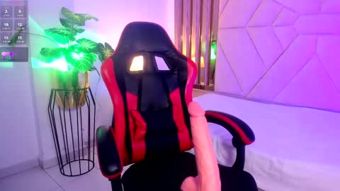 Luna online show from 04/22/26, 05:32