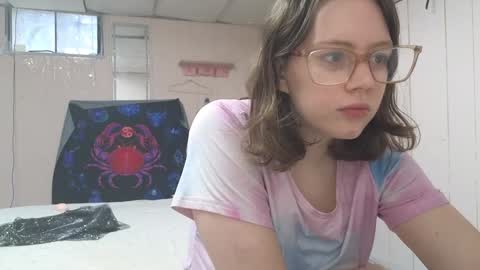 lunaquinn45 online show from 01/02/25, 04:24