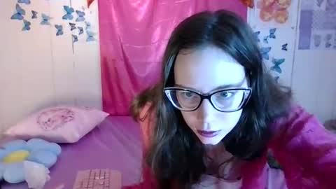 lunaquinn45 online show from 11/11/25, 04:29