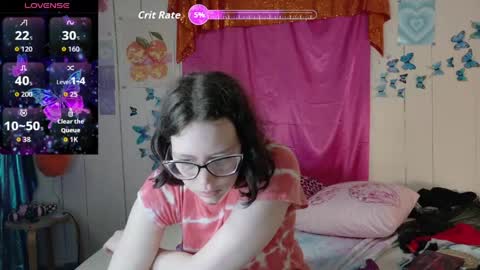 Snapshot of lunaquinn45 chatting on 06/05/26, 03:18 lunaquinn45 online show from 06/05/26, 03:18