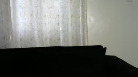 Snapshot of lunar_chocolate000 chatting on 06/16/26, 06:38 Smiley online show from 06/16/26, 06:38