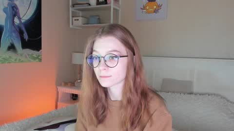 Snapshot of lunar_sofia chatting on 12/21/24, 11:13 Sofia online show from 12/21/24, 11:13