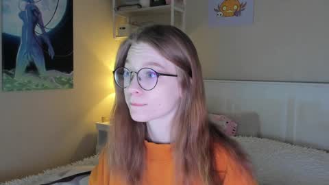 Snapshot of lunar_sofia chatting on 12/28/24, 05:25 Sofia online show from 12/28/24, 05:25