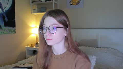 Snapshot of lunar_sofia chatting on 01/10/25, 11:00 Sofia online show from 01/10/25, 11:00