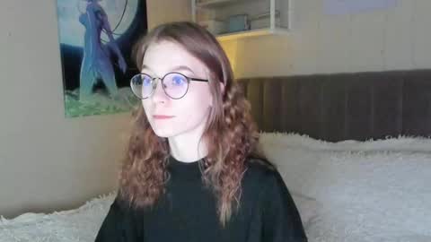 Snapshot of lunar_sofia chatting on 02/28/25, 10:41 Sofia online show from 02/28/25, 10:41