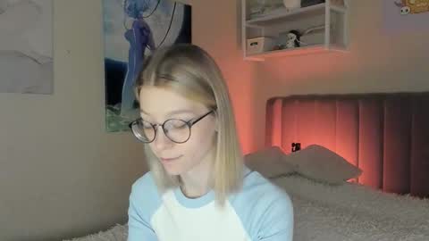 Sofia online show from 11/25/25, 02:28