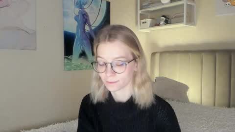 Sofia online show from 11/30/25, 01:37