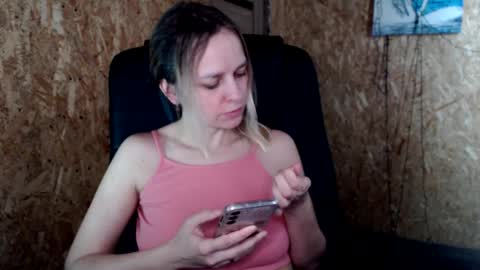 Luna online show from 03/03/26, 12:22