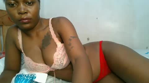 lunargoddess45 online show from 11/28/25, 06:27