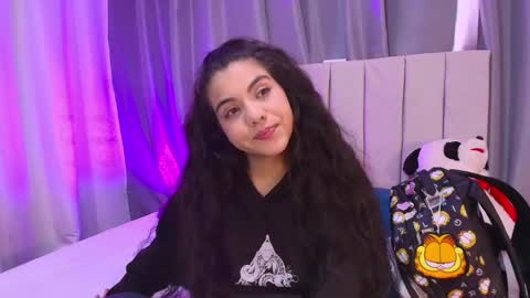 Snapshot of lunariddle_ chatting on 02/02/25, 02:13 Luna online show from 02/02/25, 02:13