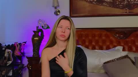 Luna Rishi online show from 03/02/26, 07:48