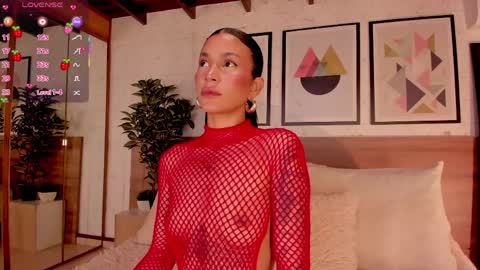 Luna Ruso  online show from 03/30/26, 07:59