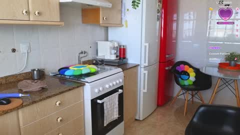 Snapshot of lunary_mix chatting on 01/09/25, 04:17  Luna online show from 01/09/25, 04:17