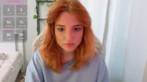 Snapshot of lunatale chatting on 09/22/25, 01:13 Kate online show from 09/22/25, 01:13