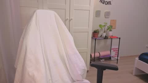 Kate online show from 01/18/26, 02:54