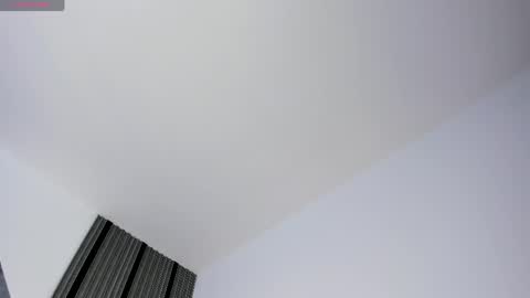 Luna   online show from 04/19/26, 05:01