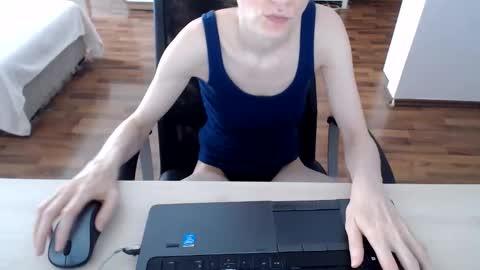 Snapshot of lunavibe_ chatting on 06/02/26, 12:07 lunavibe_ online show from 06/02/26, 12:07