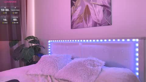 Veronica online show from 03/21/26, 10:53