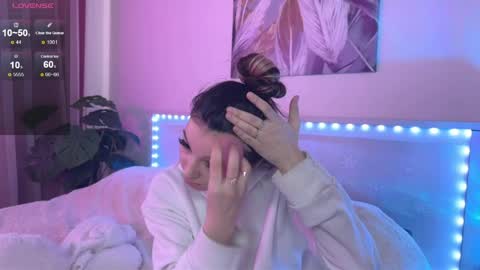 Veronica online show from 04/07/26, 07:42