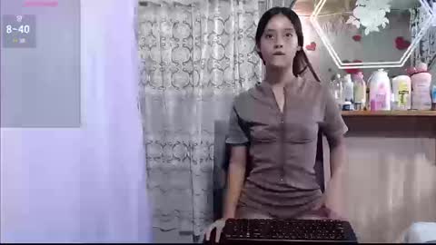 Luna online show from 09/23/25, 09:18