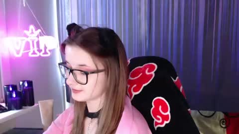 LunaXcherry online show from 06/22/26, 05:32