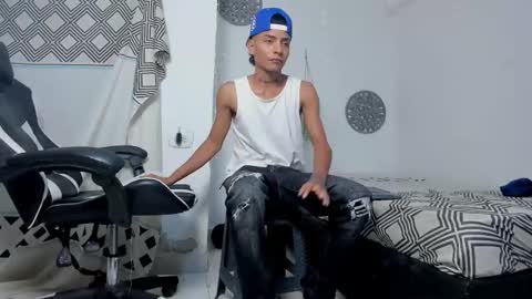 lunay_bigcock420 online show from 10/25/25, 09:50