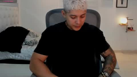 Lunay online show from 02/06/26, 12:04