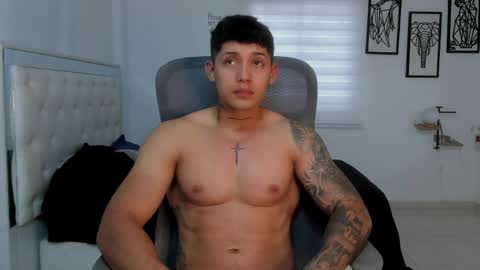 Snapshot of lunay_xtreemboy chatting on 05/30/26, 07:55 Lunay online show from 05/30/26, 07:55