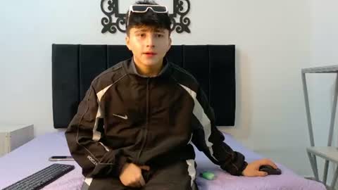 lunaydream online show from 06/25/26, 11:59