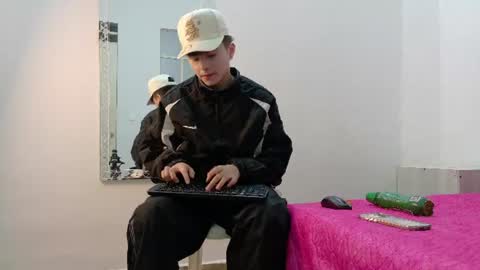 lunaydream online show from 07/20/26, 11:34