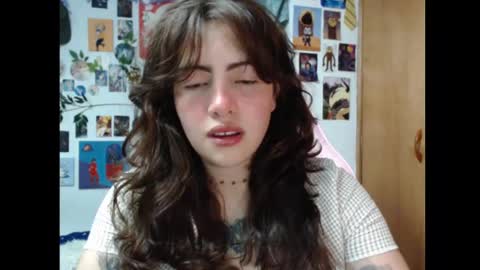 Snapshot of lunita_girl chatting on 03/06/25, 09:25 xh online show from 03/06/25, 09:25