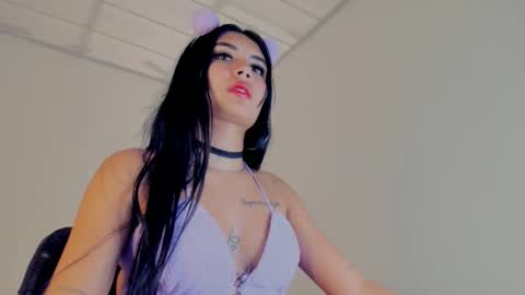 Lunita  online show from 04/22/26, 04:08