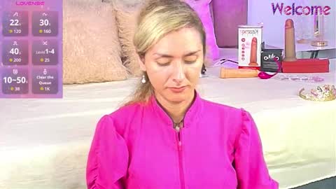 lunitadiva online show from 11/29/25, 02:20