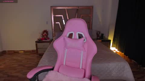 LUNA ROSE online show from 04/07/26, 03:07