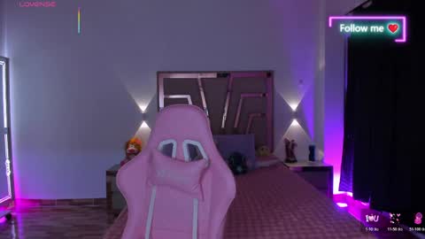 LUNA ROSE online show from 04/15/26, 03:13