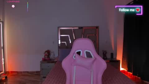 LUNA ROSE online show from 04/22/26, 03:09