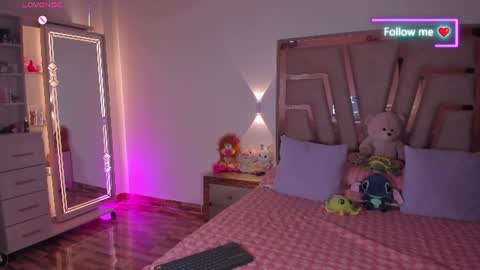 LUNA ROSE online show from 06/20/26, 01:52